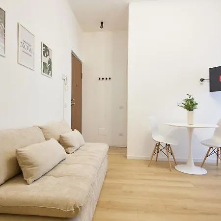 The Mazy-self Check In Malpensa Rho Fiera Apartman